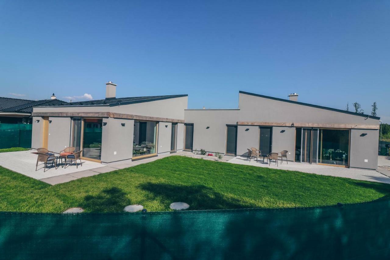 Stylish Apartments At Penati Golf Resort Sajdikove Humence Exterior foto